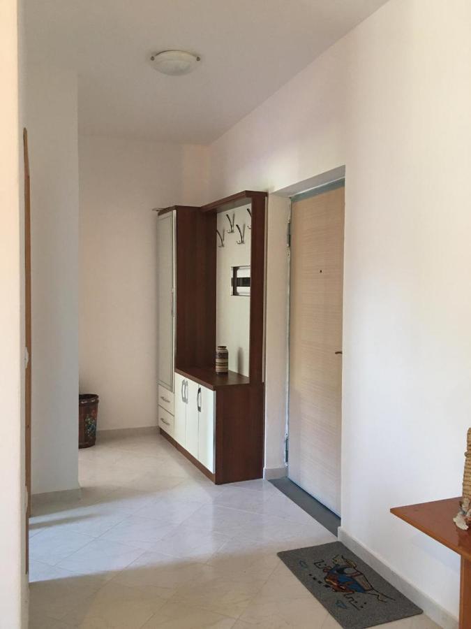 Appartamento Laura Con Vista Lungomare Vlorë Екстериор снимка